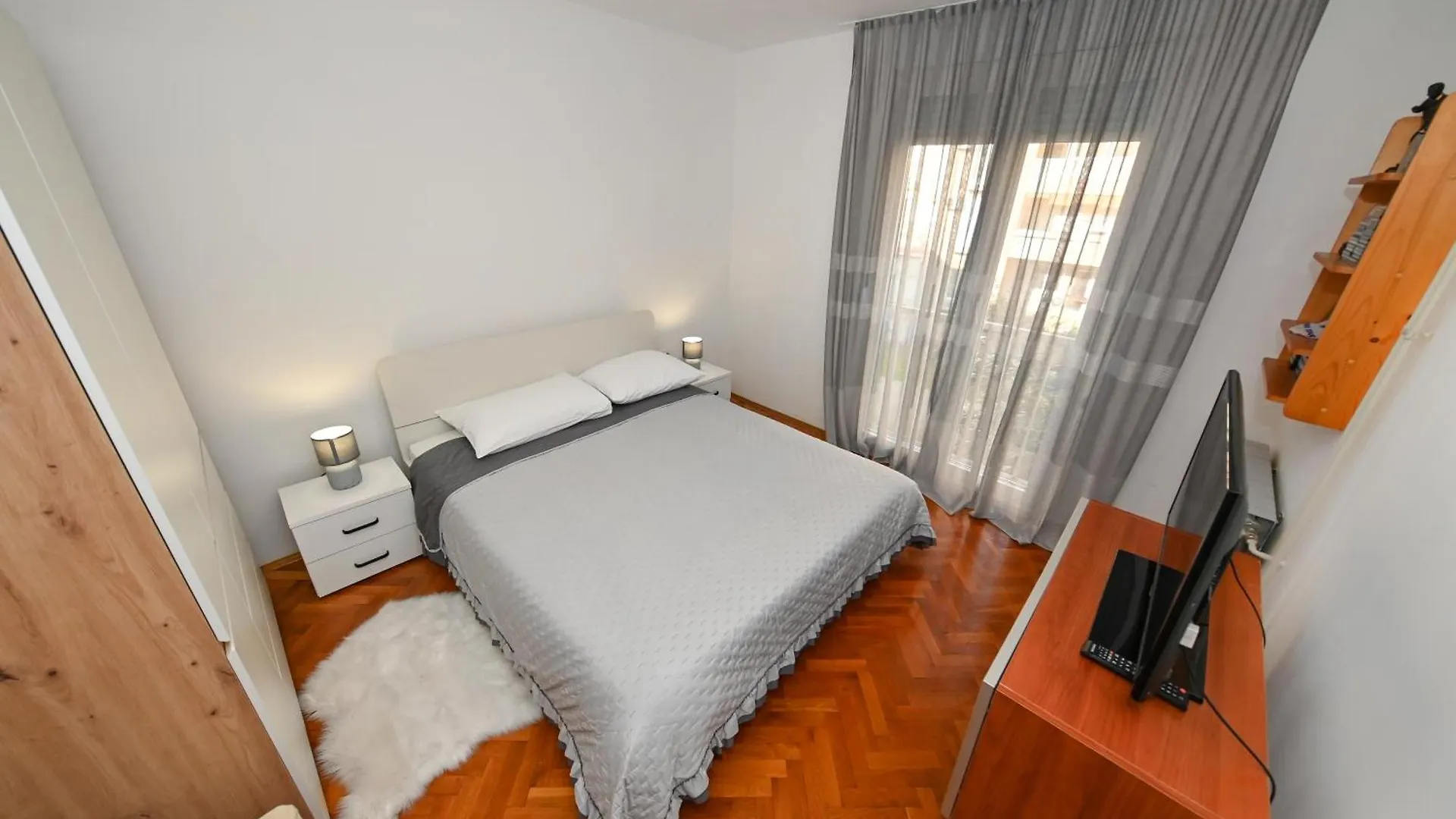 Mara Apartment Zadar 0*,